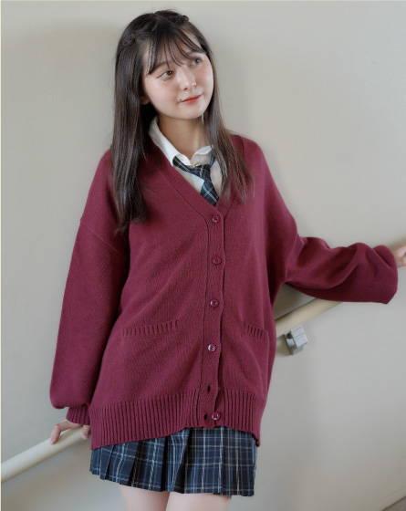 School Cardigans – Comfortable &amp; Stylish Fashion for Every Student