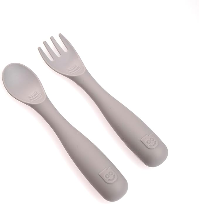 Talktools Bitsy Feeding Kid's Essentials Plate Set – Toddler Utensils, Spoon and Fork, Plate Lid, Perfect for Mealtime – Strong Suction Toddler Plates with 4 Compartments (Set-Cloud)