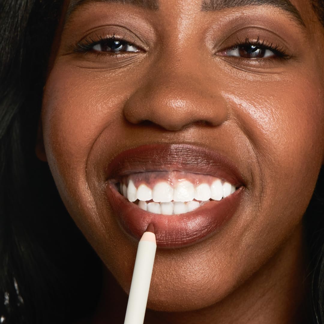 Soft Definition™ Longwear Lip Liner – Smudge-Resistant, Waterproof Precision Pencil for Effortless Shaping – Vegan & Cruelty-Free All-Day Wear Lip Definition (Mocha)