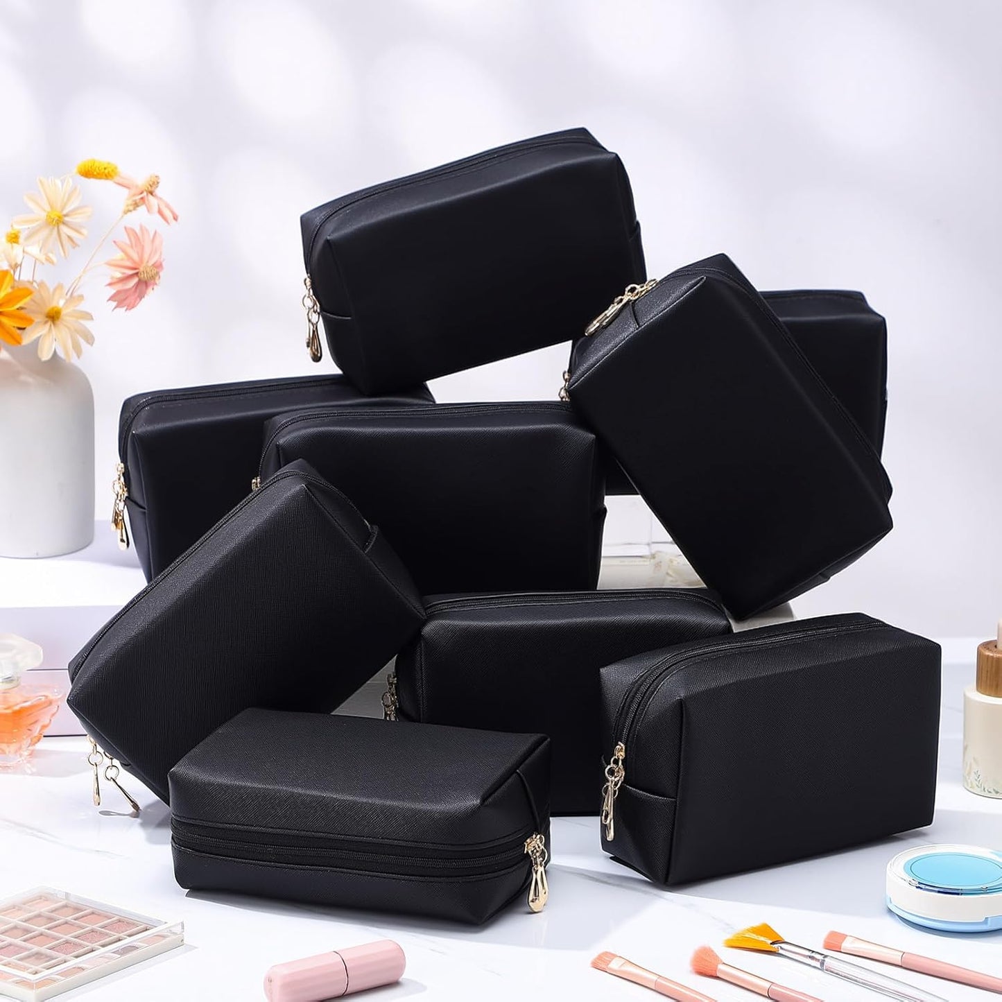 Kigeli 15 Pcs Aesthetic Makeup Bags PU Leather Cosmetic Pouches Waterproof Plain Toiletry Bags Makeup Pouches Bulk for Women Party Gift Travel Storage Organizer (Black)