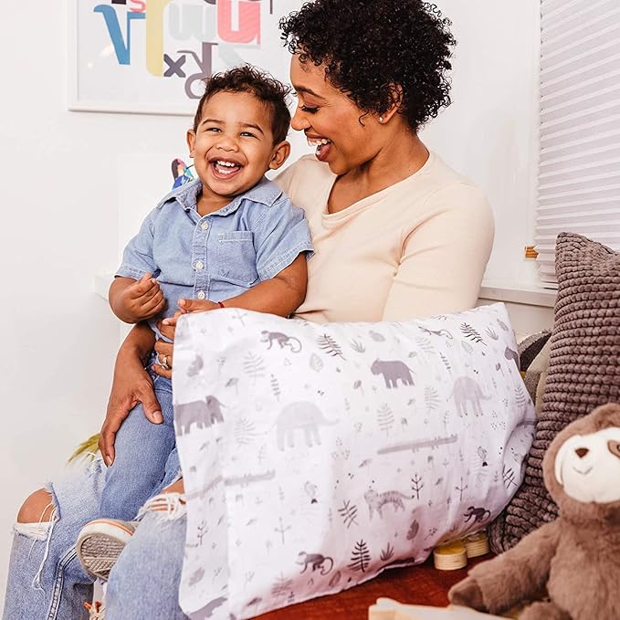 WeeSprout Toddler Polyester Organic Cotton Shell and Pillowcases, Small Kids Pillow, Soft and Supportive Polyfiber Filling, Machine Washable, 18 x 13 x 3 (Safari Print + Safari Print, 3 Piece Set)