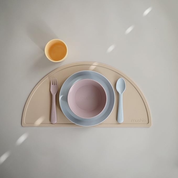 mushie Round Dinnerware Plates for Kids | Made in Denmark, Set of 2 (Soft Lilac)