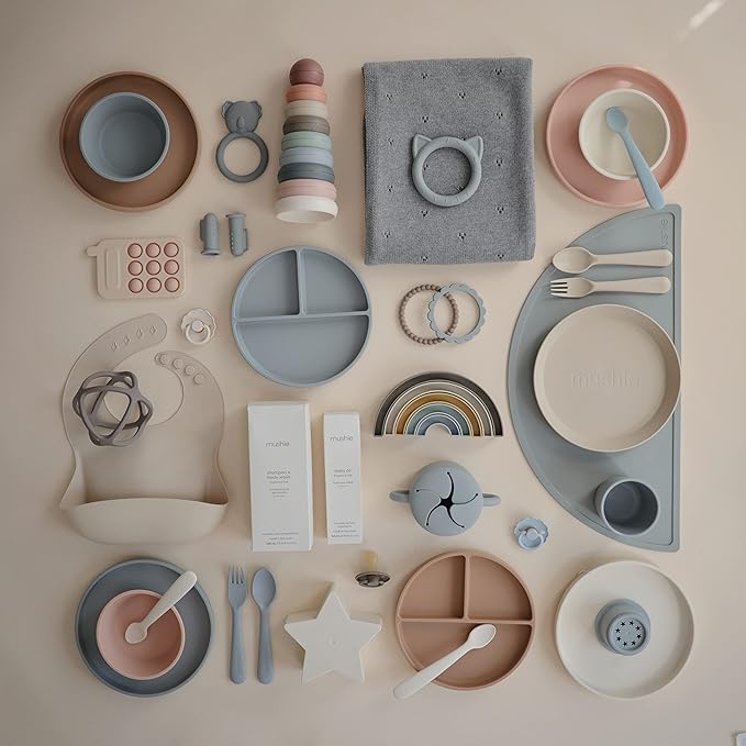 mushie Classic Silicone Suction Plate | BPA-Free Non-Slip Design (Natural)